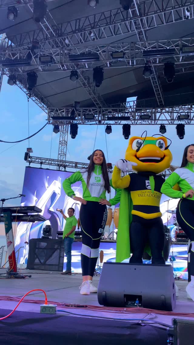 🎥 Nuestro Promotion Team en acción 💥
Actitud, presencia y la energía que tu marca necesita para brillar ✨
📣 EsModelos: lo que necesitas para tus activaciones
#SomosEsModelos #EsModelos #EsModelosTeam #PromotionTeam #ActivacionesConEstilo #EventosMorelia #PresenciaDeMarca