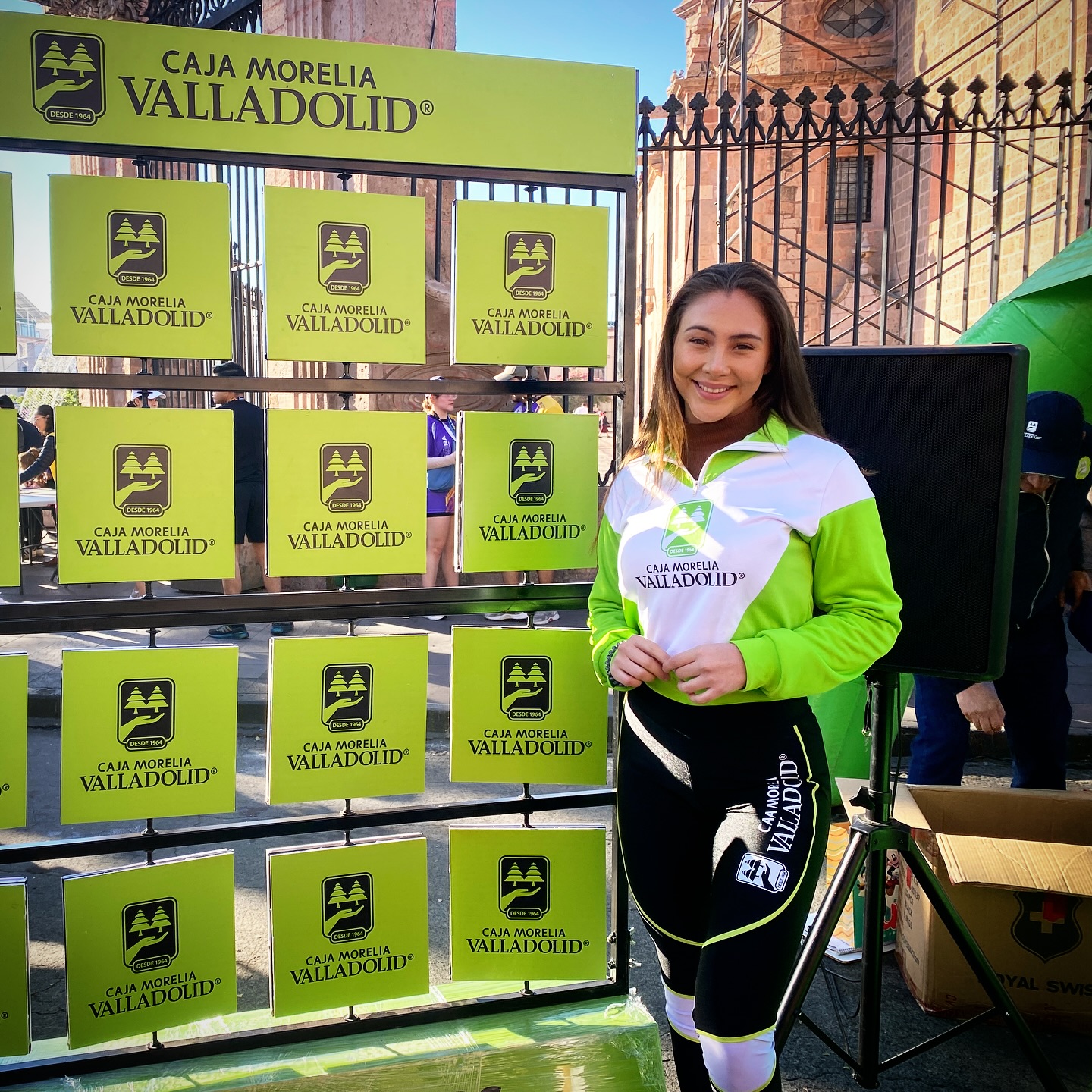 🎯 Dinámica + actitud = activación con impacto
Un talento de nuestro equipo, siempre listo para conectar y jugar con tu público 🙌
#SomosEsModelos #EsModelos #EsModelosTeam #PromotionTeam #Activaciones #JuegosDeMarca #EventosMorelia